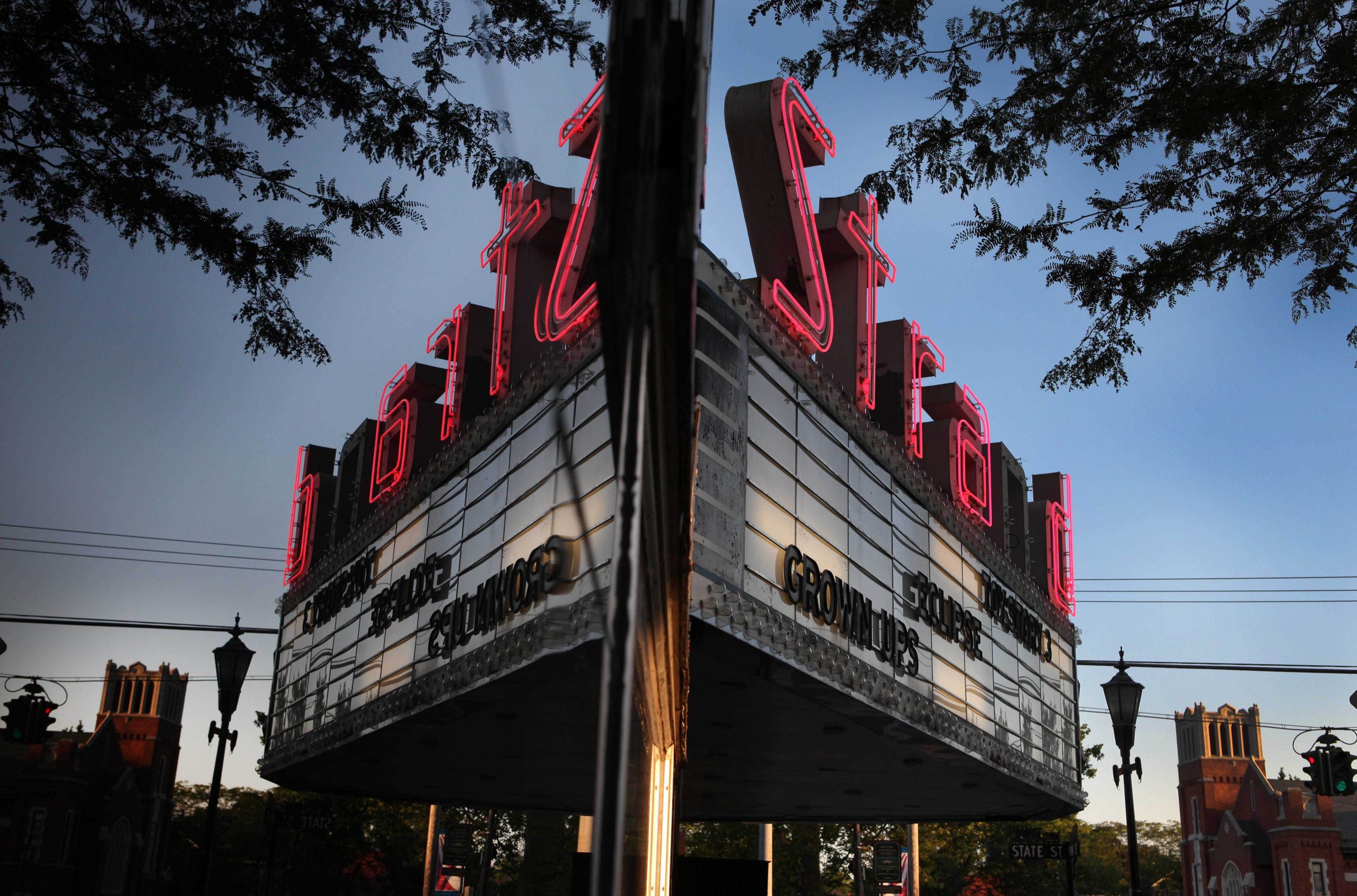 Movie theaters, museums pivot to private experience News, Sports